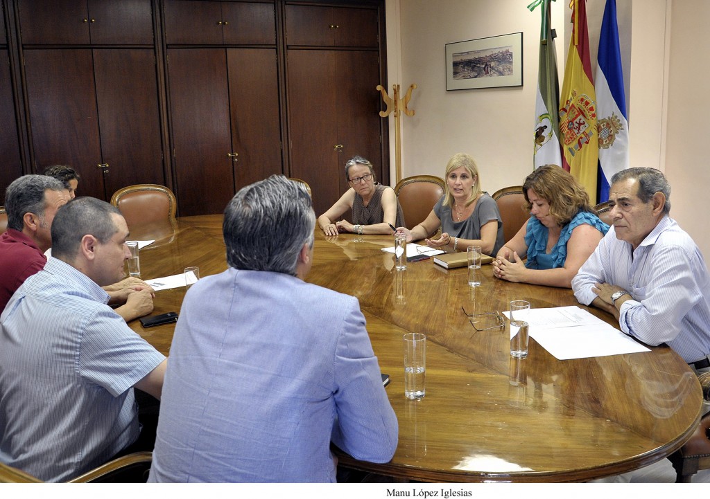 Alcaldesa_con_comerciantes_Federico_Mayo
